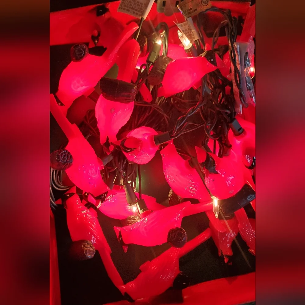 Kurt S. Adler Cardinal String Lights - Picture 5 of 5